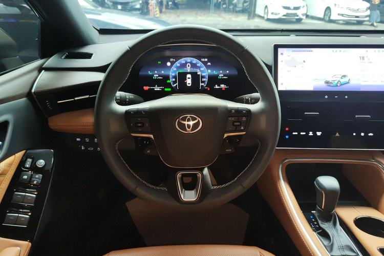 Used Toyota Avalon 2024 Dual-Engine 2.5L XLE Premium Edition