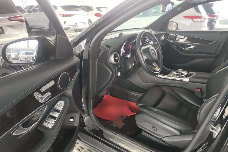 Used Mercedes-Benz GLC 2016 GLC 260 4MATIC Dynamic Edition Driver Seat