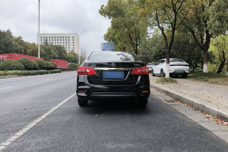 Used Nissan Sylphy 2022 Classic 1.6XE CVT Comfort Edition Exterior 5