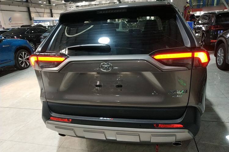 Used Toyota RAV4 2022 2.0L CVT 4x4 Style Plus Edition Rear