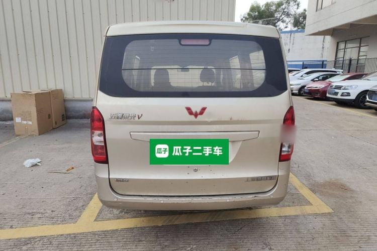 Used Wuling Rongguang V 2016 1.2L Standard Version
