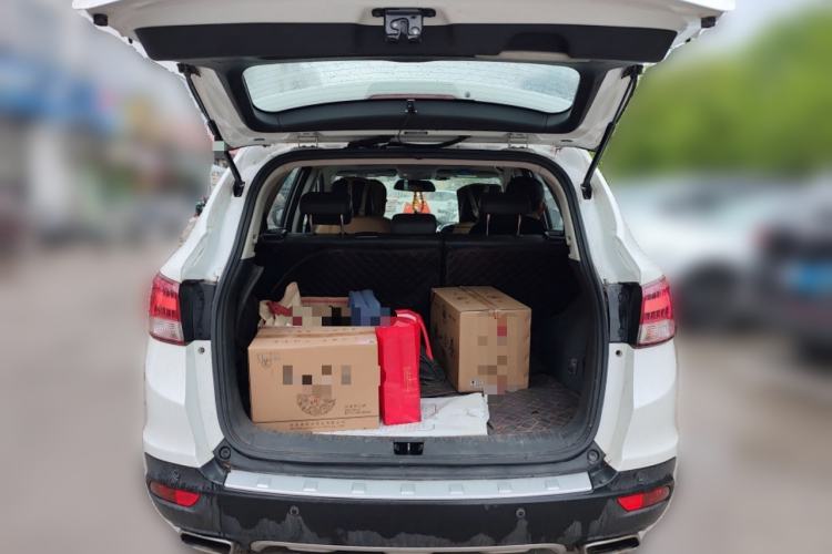 Used Dongfeng Aeolus AX7 2016 2.0L Manual Zhuyue Model Trunk