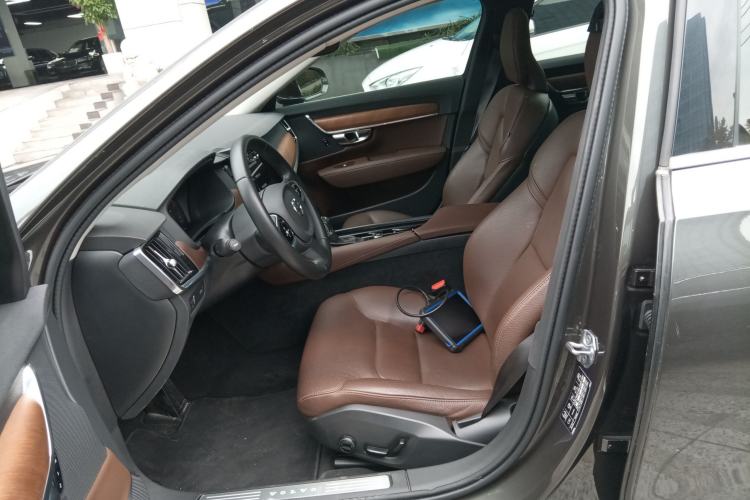 Used Volvo S90 2020 Facelifted T5 Zhiyi Luxury Edition
