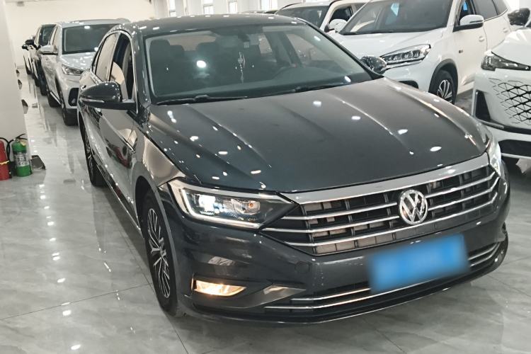 Used Volkswagen Sagitar 2021 200TSI DSG Comfort Connect Edition Front Right 45 Deg