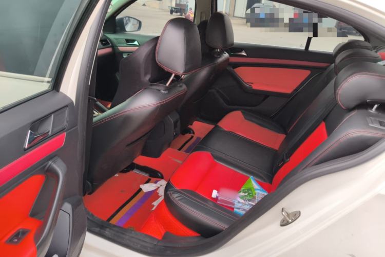 Used Volkswagen Lavida 2017 1.6L Manual Fashion Edition
