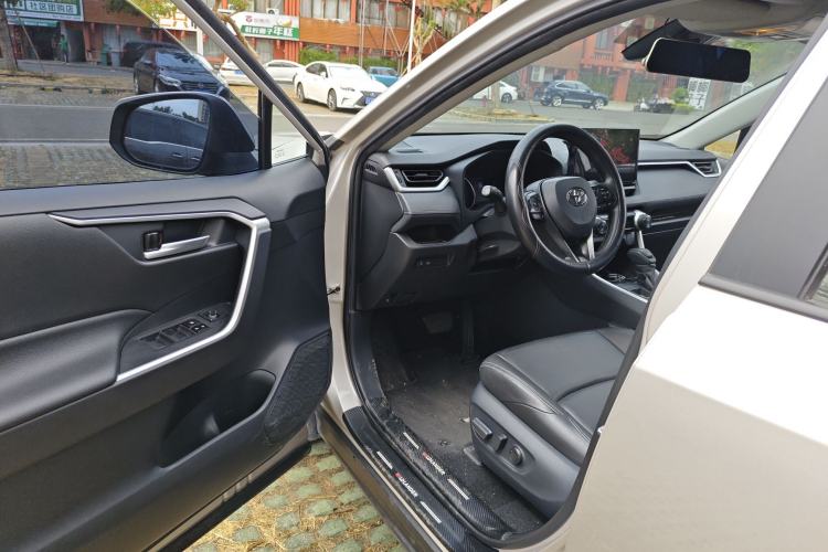 Used Toyota Wildlander 2021 Dual-Engine 2.5L E-CVT Two-Wheel Drive Luxury Edition