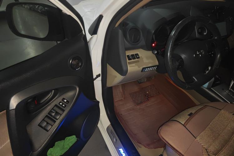 Used Toyota RAV4 2013 Special Edition 2.0L Automatic Classic Driver Seat