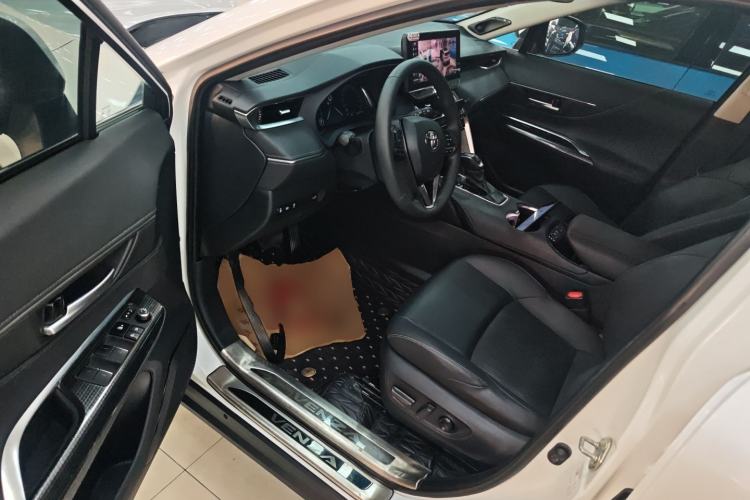 Used Toyota Venza 2023 2.5L Smart Electric Hybrid Dual-Drive Prestige Version