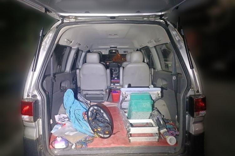 Used FORTHING Lingzhi 2013 M5 Q3 2.0L 7-seat Long-Wheelbase Comfort Model
