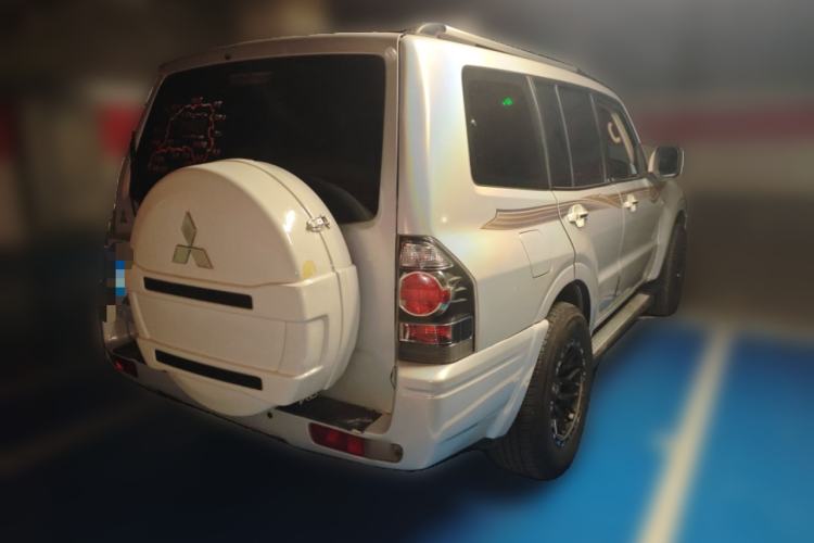 Used Mitsubishi Pajero 2011 V73 3.0L MT GL
