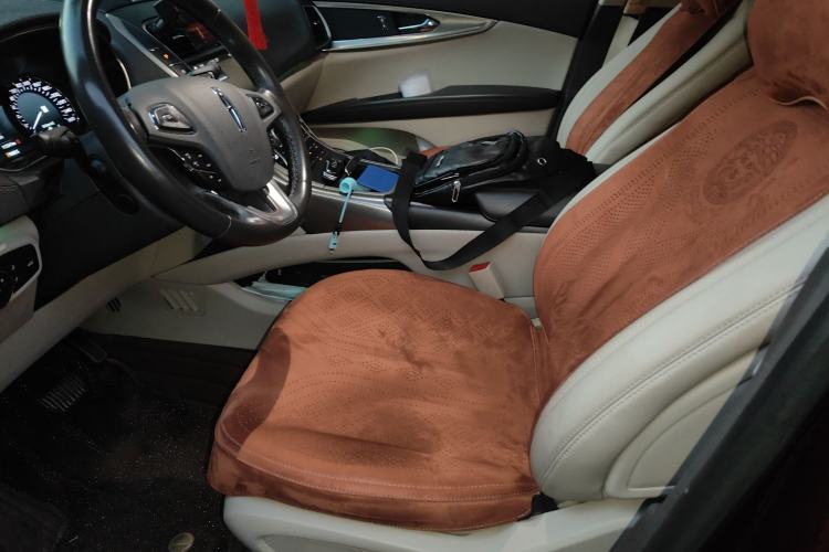 Used Lincoln MKX 2017 2.0T Two-Wheel Drive Deluxe Edition Left Front Seat