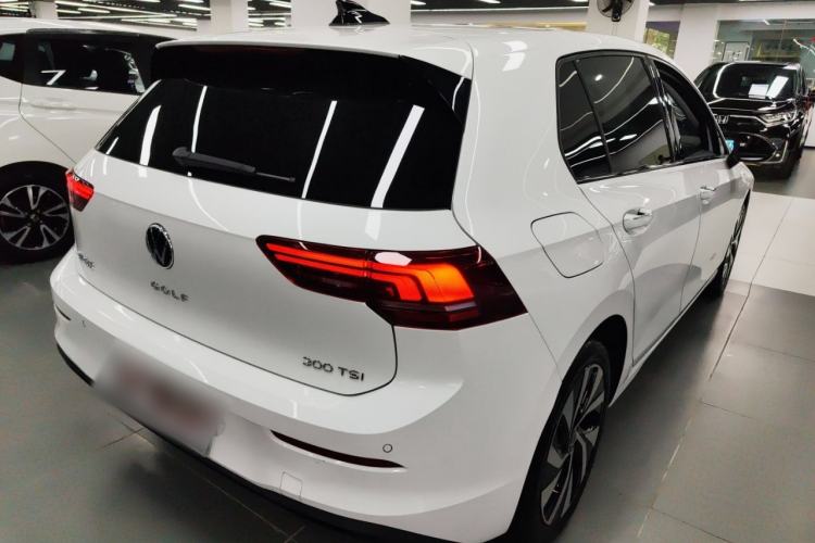 Used Volkswagen Golf 2025 Facelifted 300TSI Pro