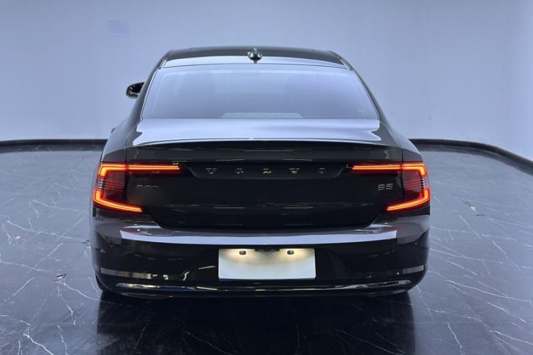 Used Volvo S90 2022 B5 Zhiyuan Luxury Edition
