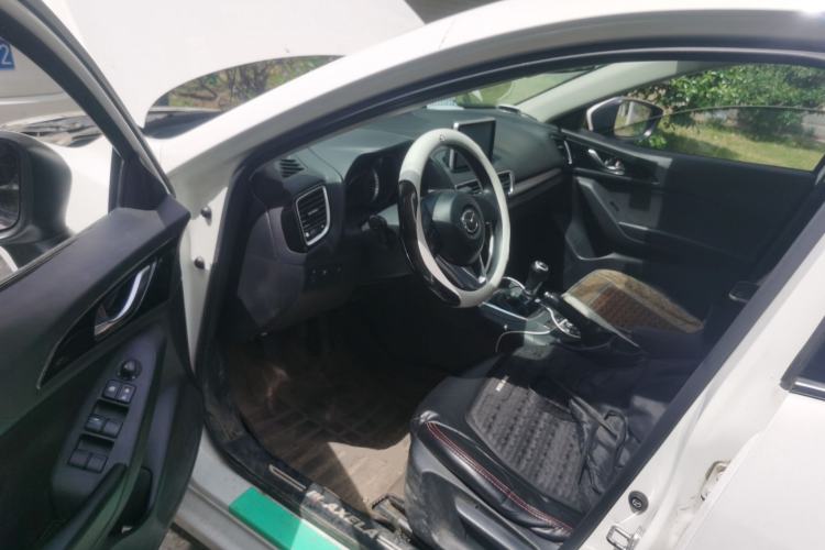 Used Mazda 3 Axela 2016 Sedan 1.5L Manual Comfort Model Driver Seat