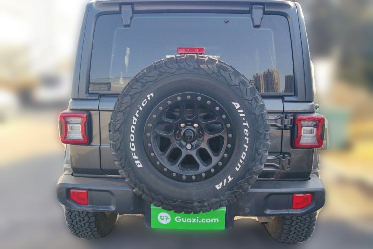 Used Jeep Wrangler 2019 2.0T Sahara 4-Door Version China V Standard
