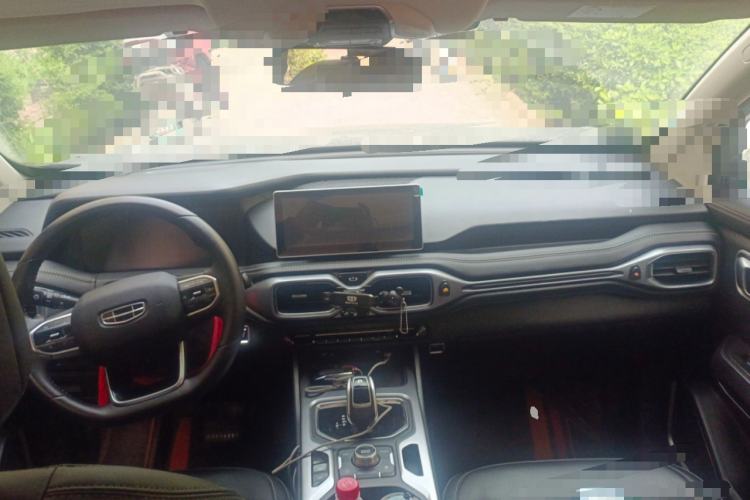 Used Geely Auto Haoyue 2020 1.8TD DCT Luxury 7-Seater Center Console