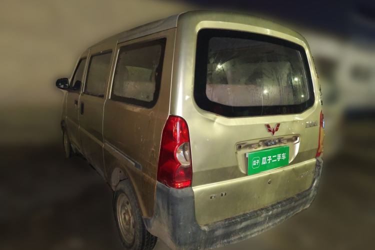 Used Wuling Rongguang 2011 1.2L Base Version
