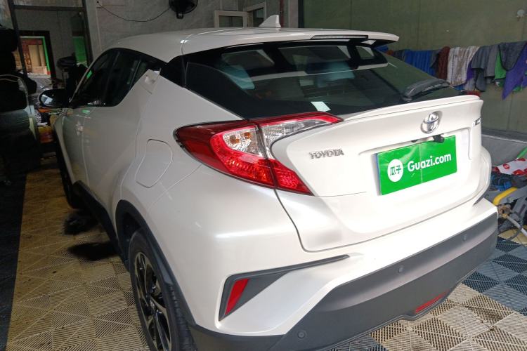 Used Toyota IZOA 2020 2.0L Yi Xiang CARE Exterior 2