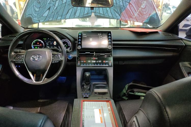 Used Toyota Avalon 2019 Dual-Engine 2.5L XLE Prestige Version China VI Standard