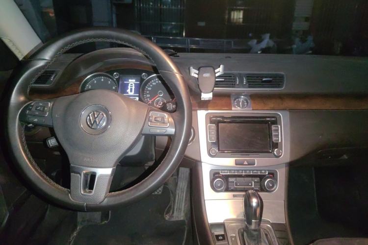 Used Volkswagen Magotan 2012 Travel Edition 2.0 TSI Comfort Version