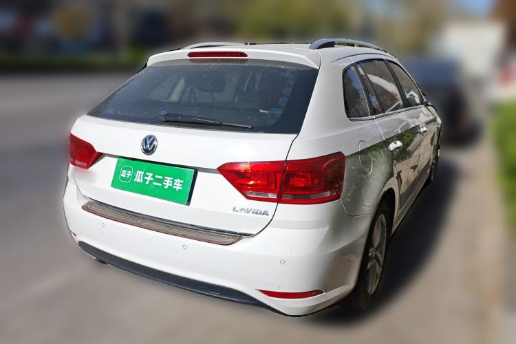 Used Volkswagen Gran Lavida 2015 1.6L Automatic Comfort Edition
