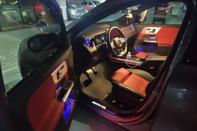 Used Mercedes-Benz GLA AMG 2022 AMG GLA 35 4MATIC Driver Seat