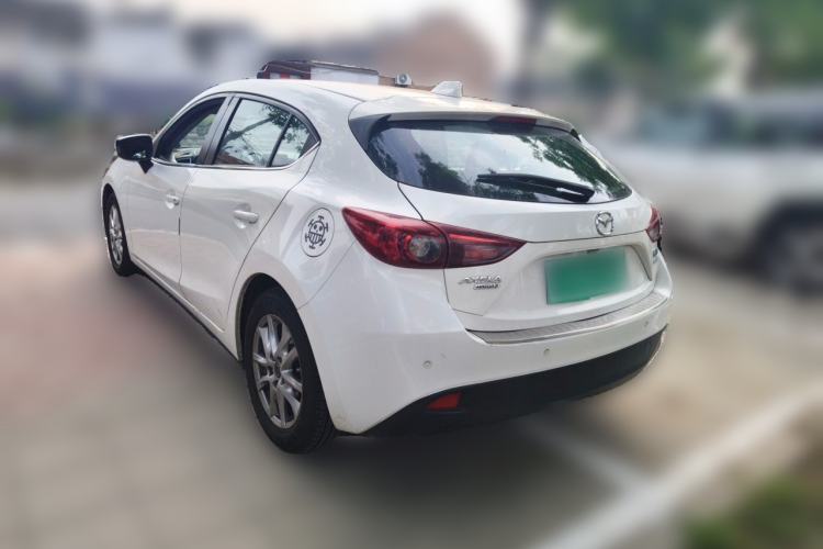 Used Mazda 3 Axela 2014 Hatchback 1.5L Manual Comfort Model
