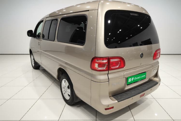 Used FORTHING Lingzhi 2023 M5L 1.6L Base Model 5 Seats
