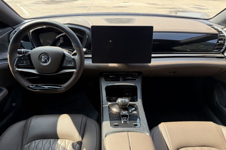 Used BYD Han 2023 DM-i Champion Edition 121KM Prestige Model