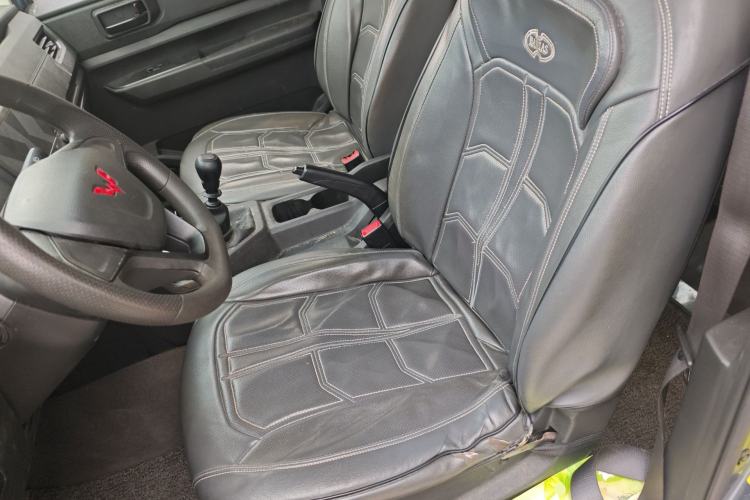 Used Wuling Hongguang PLUS 2020 1.5L Manual Standard Edition 5 Seats Left Front Seat