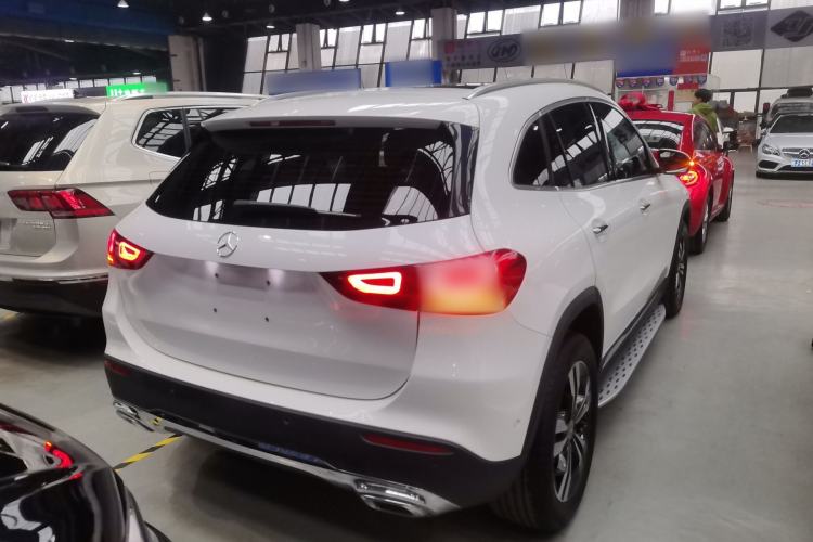 Used Mercedes-Benz GLA 2022 Facelifted GLA 200 Rear Right 45 Deg