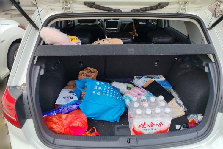 Used Volkswagen Golf 2016 1.6L Automatic Fashion Model Trunk