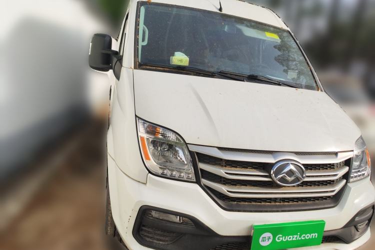 Used SAIC MAXUS Xintu V80 2024 Aotong Value Edition 6MT Long-Wheelbase Mid-Roof Model with 127 Ps Available in 6/7/8/9-Seater Configurations Front Right 45 Deg