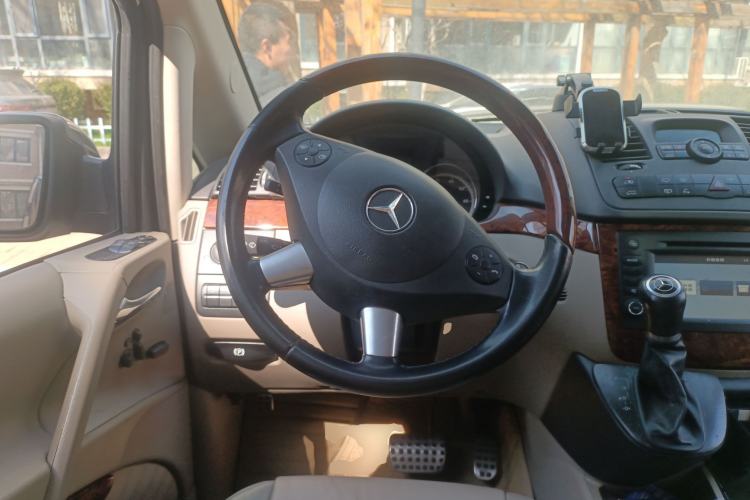 Used Mercedes-Benz Viano 2015 3.0L Partner Edition