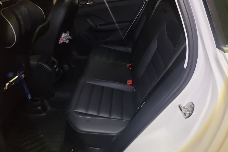 Used Volkswagen Tharu 2020 280TSI Two-Wheel Drive Luxury Plus Version China VI Standard Left Rear Seat