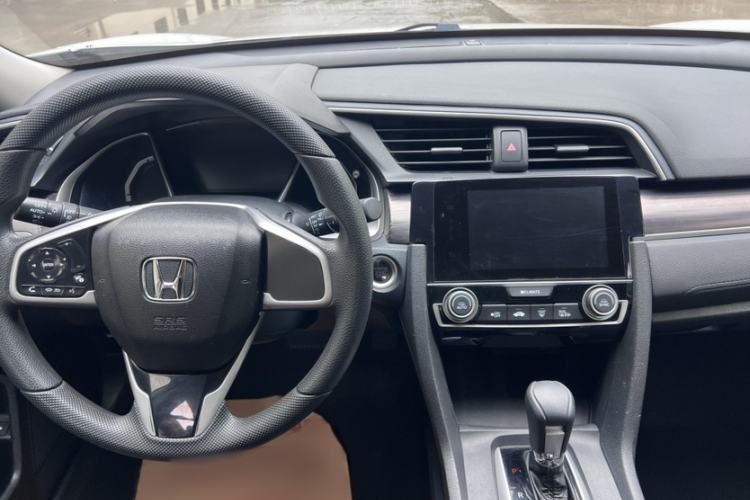 Used Honda Civic 2016 220TURBO CVT Luxury Edition
