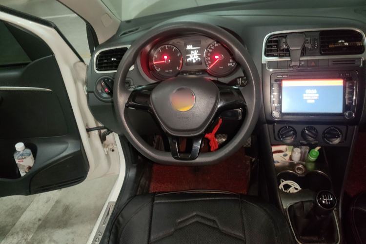 Used Volkswagen Polo 2014 1.4L Manual Fashion Edition
