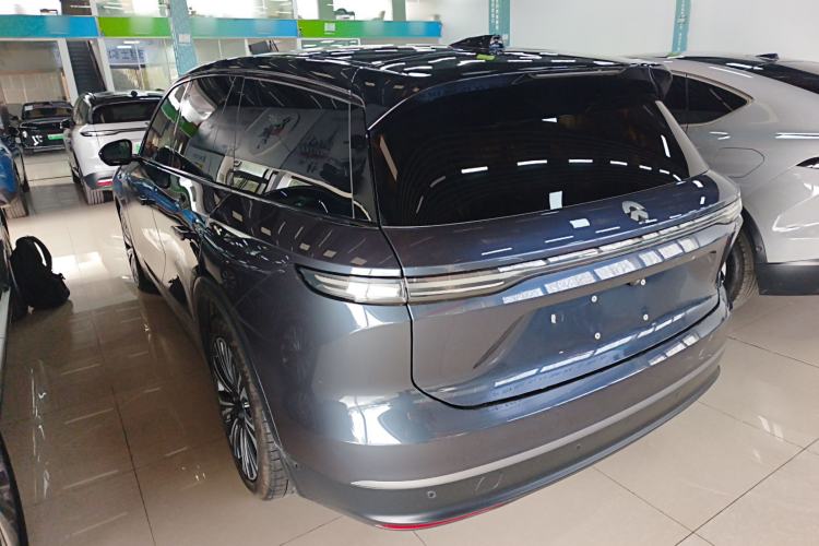 Used Nio ES8 2023 75 kWh Executive Edition
