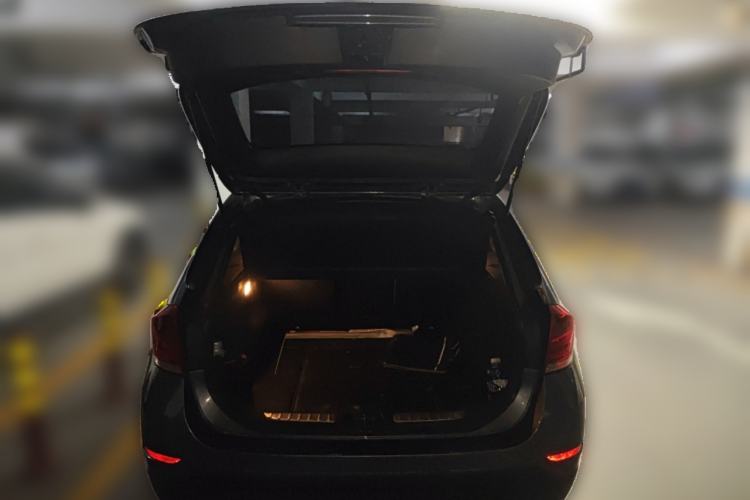 Used BMW X1 2014 sDrive18i Leading Model Trunk