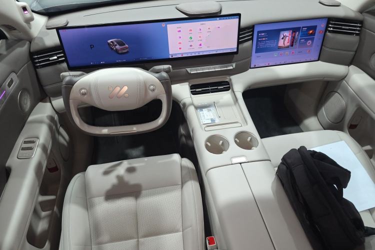 Used IM LS6 2026 Model Pure Electric Max Center Console