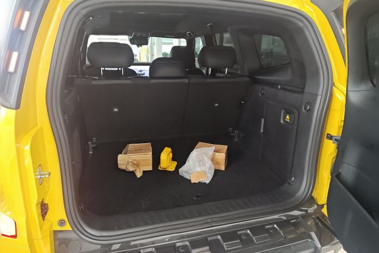 Used Deepal G318 2025 Worry-Free Adventure Edition Four-Wheel Drive Secret Realm Version Trunk