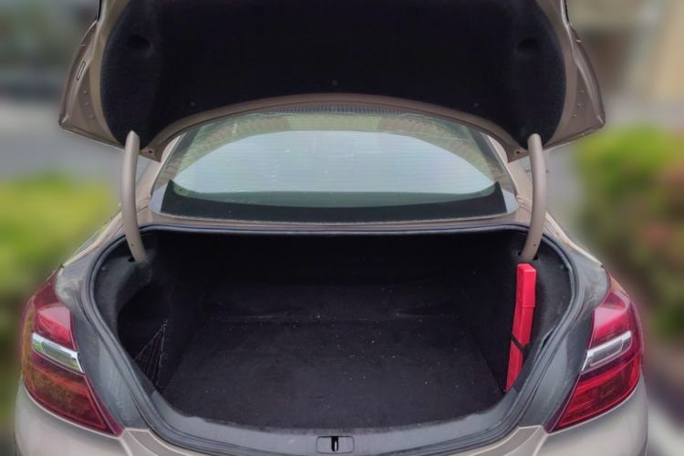 Used Buick Regal 2014 1.6T Fashionable Tech Edition Trunk