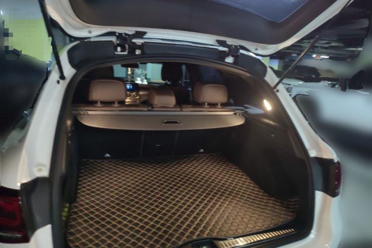 Used Mercedes-Benz GLC 2021 GLC 300 L 4MATIC Dynamic Model Trunk