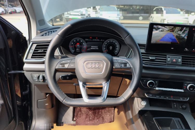 Used Audi Q5L 2022 45T Luxury Dynamic Model Steering Wheel