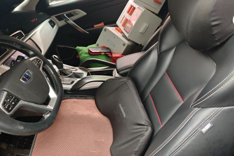 Used Geely Auto Emgrand X7 Sport 2018 1.8TD Automatic Two-Wheel Drive Smart 4G Connected Version Left Front Seat