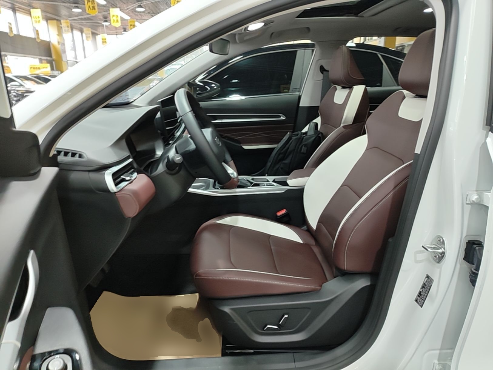 Geely Auto Emgrand 2026 Model 4th Generation 4 Millionth Anniversary Edition 1.5L CVT Excellence Edition — снимка 17