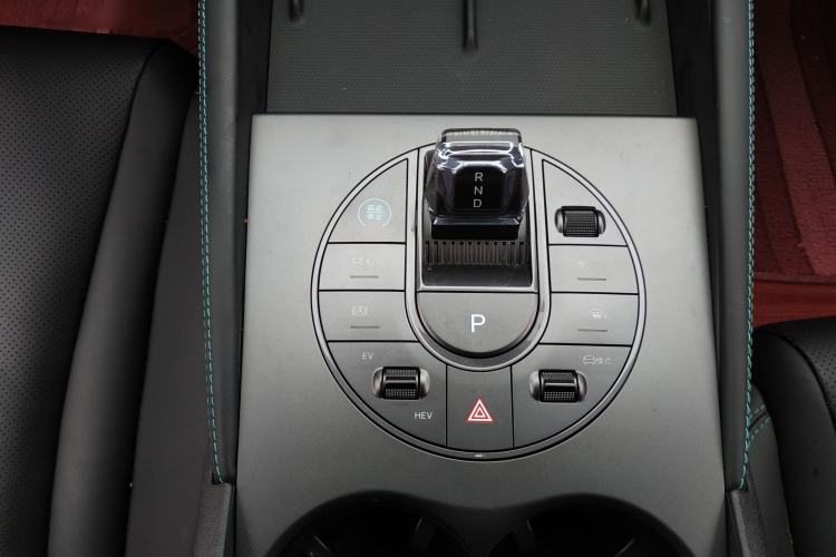 Used BYD Seal 06 New Energy 2024 DM-i 80KM Luxury Model
