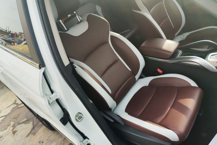 Used Geely Auto Emgrand X7 Sport 2022 1.8TD DCT Zhiya Trim
