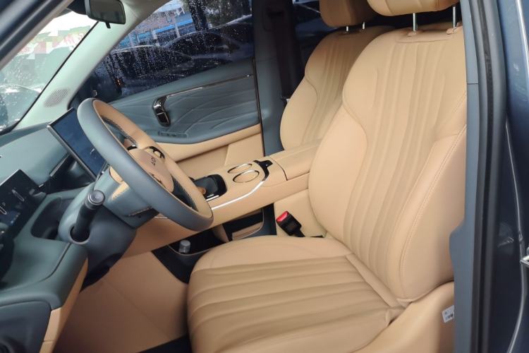 Used AION V 2026 Model Aion Tyrannosaurus Family Edition 520 Zhi Hao Edition
