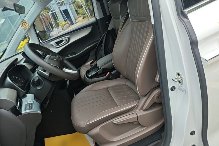 Used Roewe iMAX8 2023 400TGI Comfort Edition
